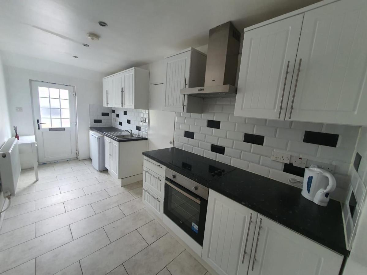 Chantilly Daire Ickenham Dış mekan fotoğraf